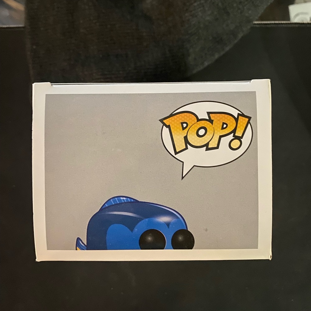 Vaulted Funko POP! Dory #192 - Picture 5 of 6